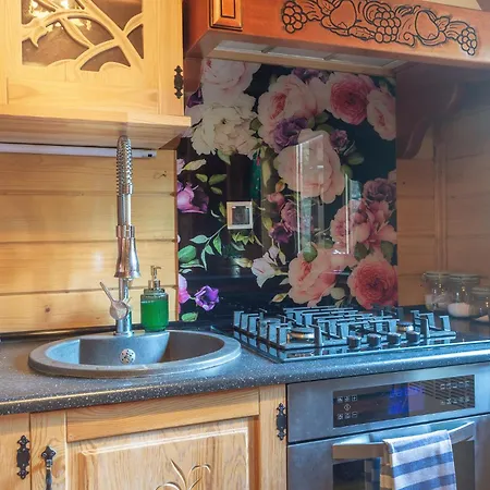 Basniowy كوشتيليسكا