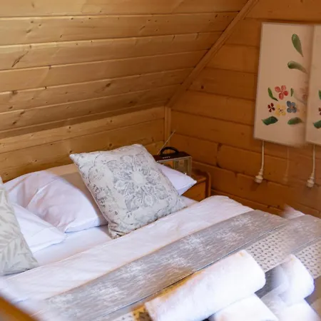 Basniowy شاليه كوشتيليسكا